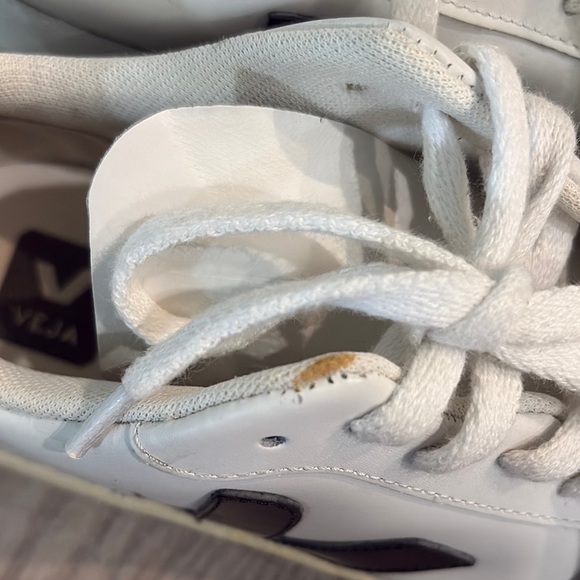 Veja White and Black Casual Sneakers - Picture 4 of 12